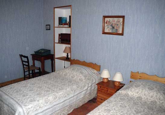 Dormitorio MORVAN.