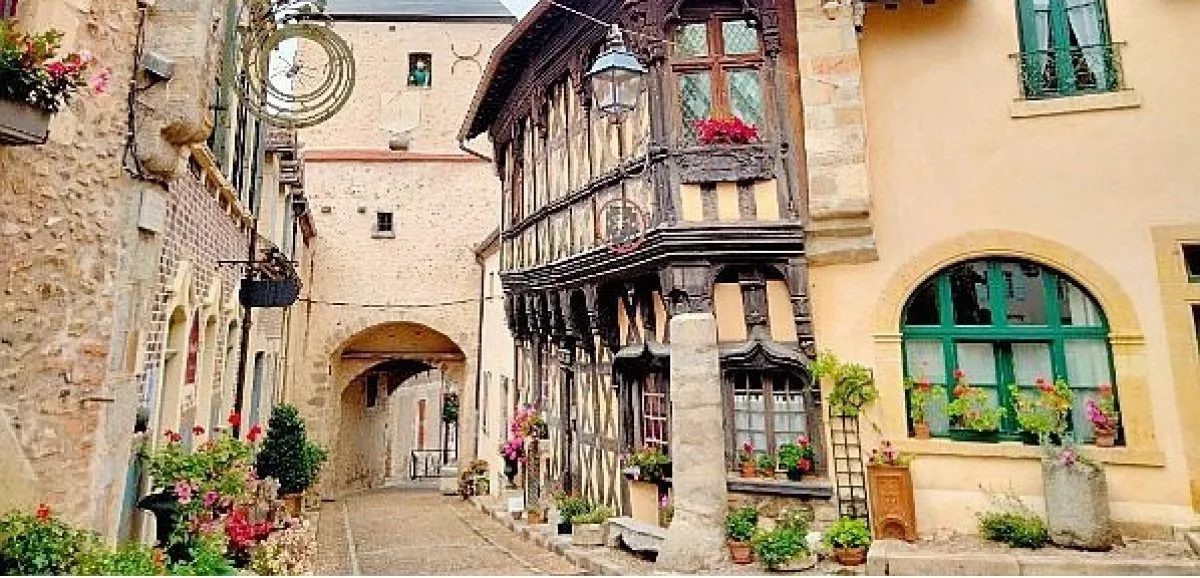 Ville médievale de Bourbon-Lancy